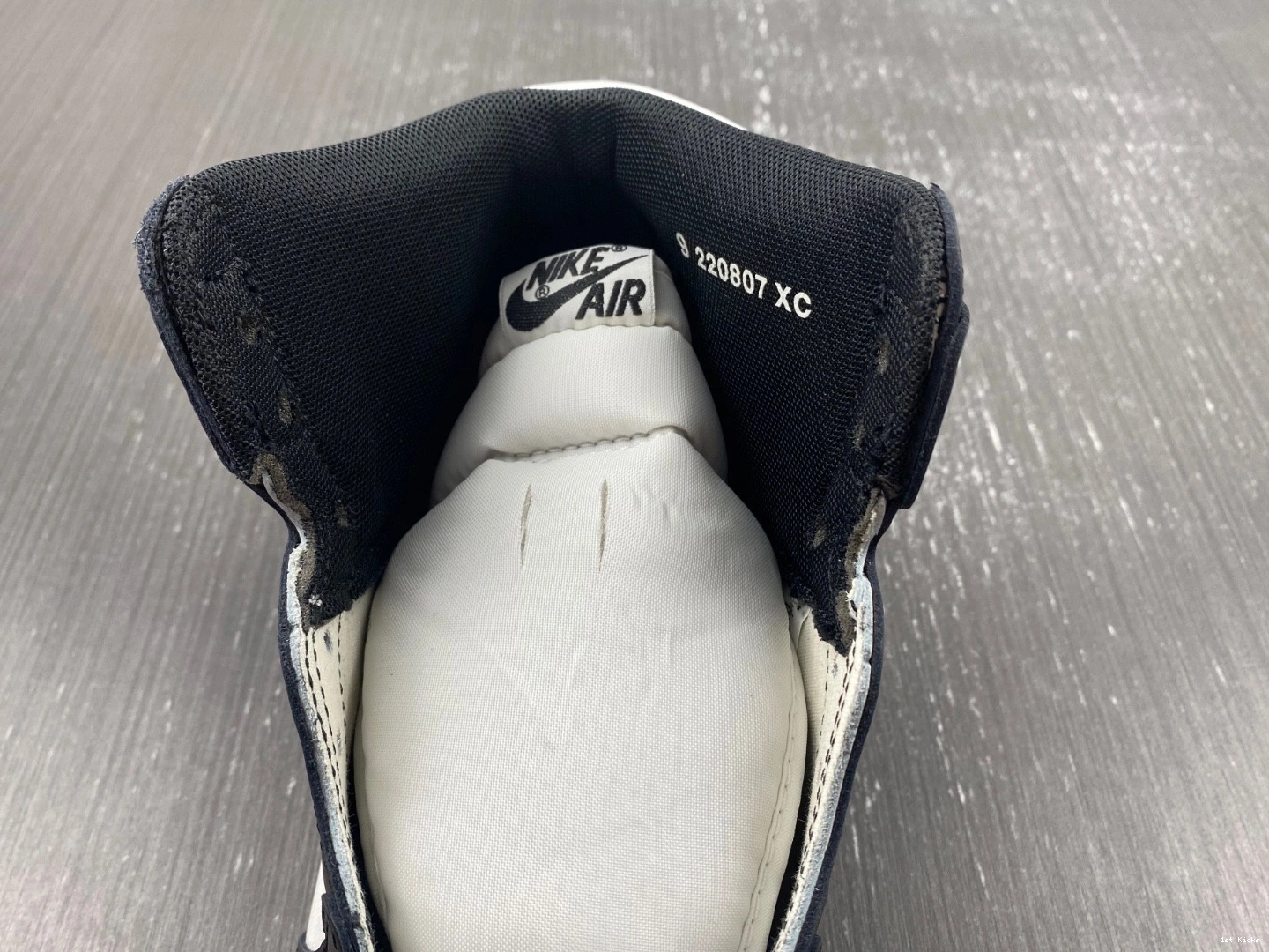 White Jordan High 85 (2023) 1 - Retro Black BQ4422-001 0424